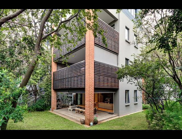 3 BEDROOM APARTMENT FOR SALE IN STEYN CITY